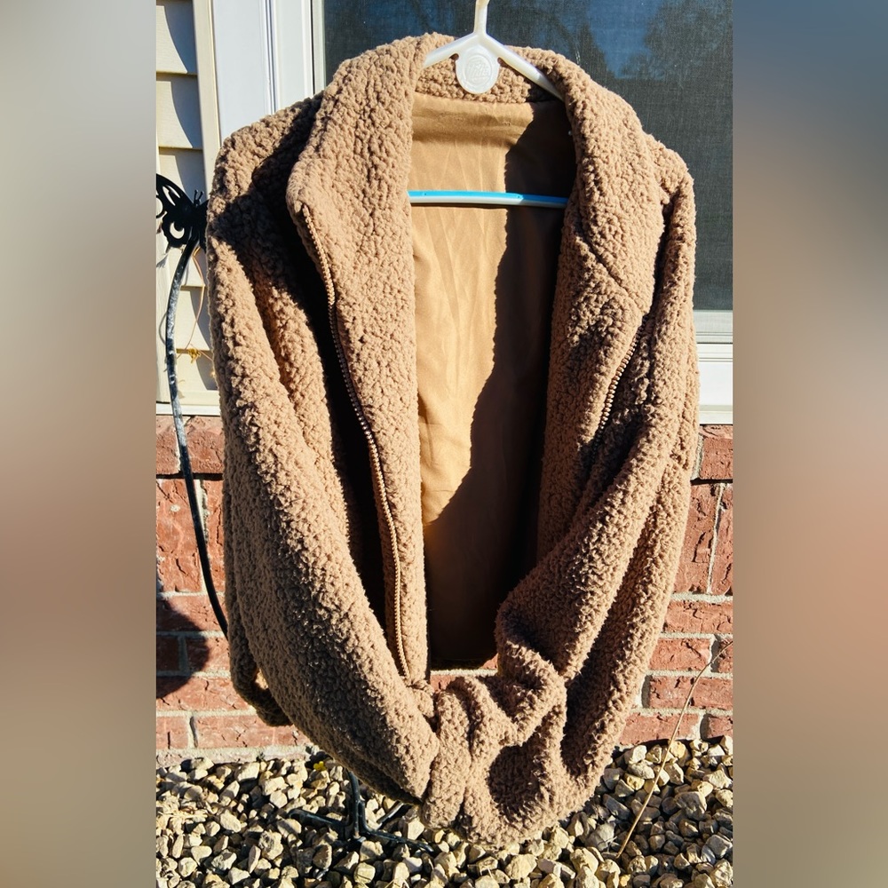 LaMiel NWT Sz-L Tan Faux Sherpa/Silk Lightweight & Cozy Spring/Fall/Night Jacket - Picture 6 of 16